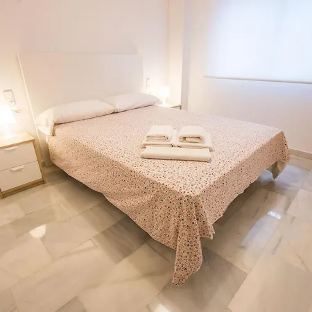 Qh Puerta Real Apartment Granada Exterior photo