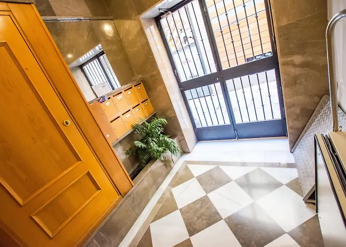 Qh Puerta Real